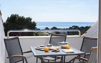 Apartments Milka & Miho 3*