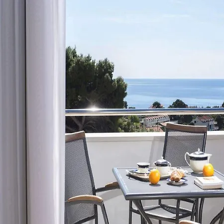 Apartments Milka & Miho 3*